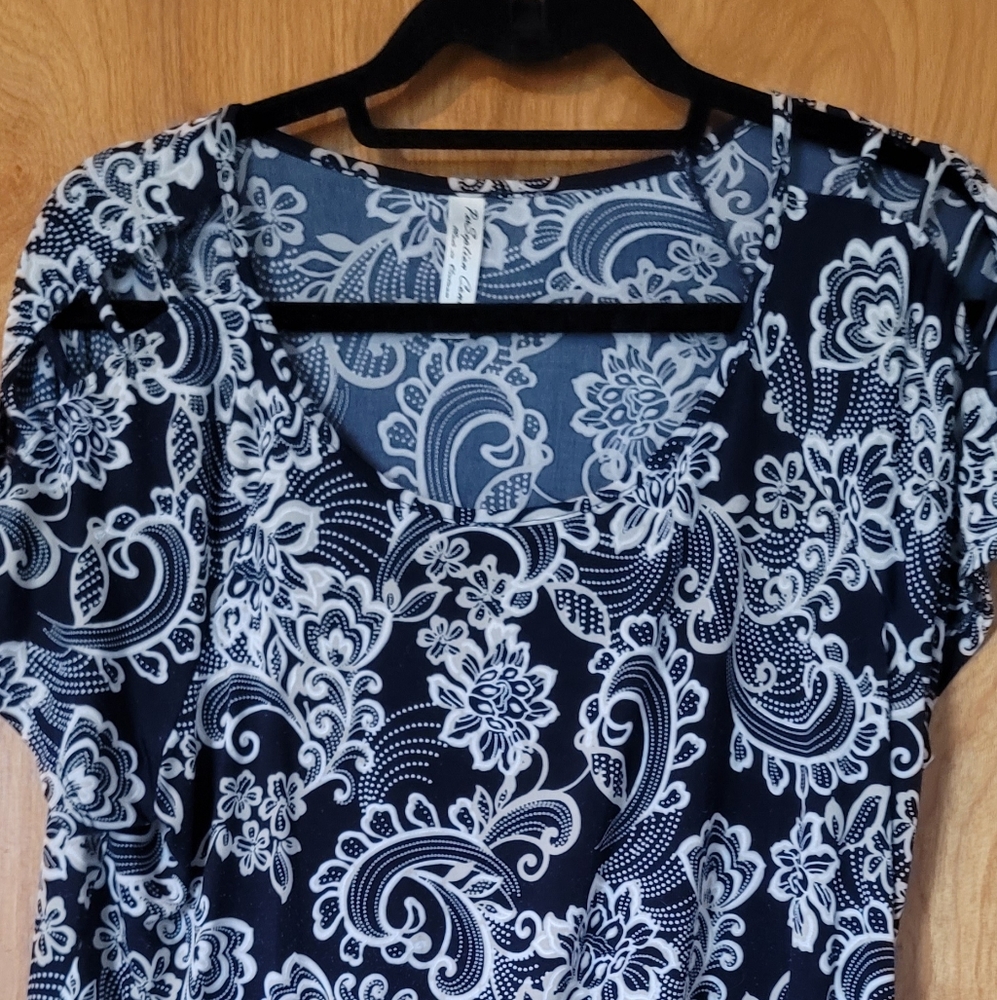 Blouse - Picture 2 of 4
